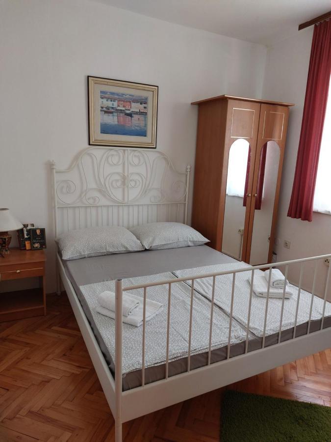 Orange City Apartment'S Repic Biograd Na Moru Exterior photo