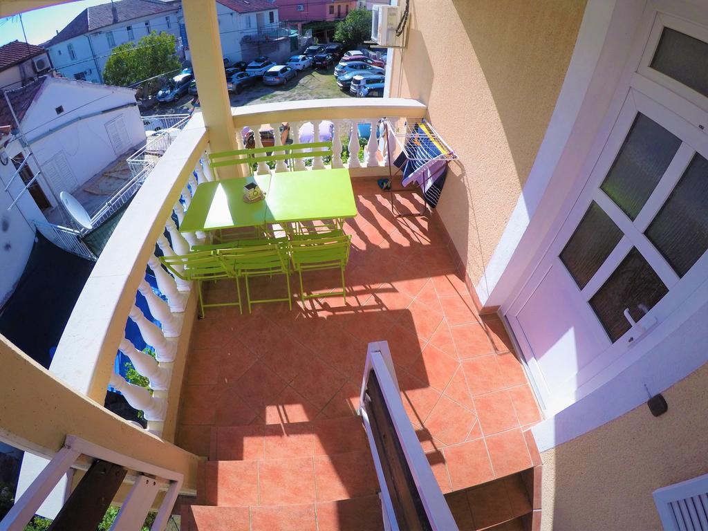 Orange City Apartment'S Repic Biograd Na Moru Exterior photo