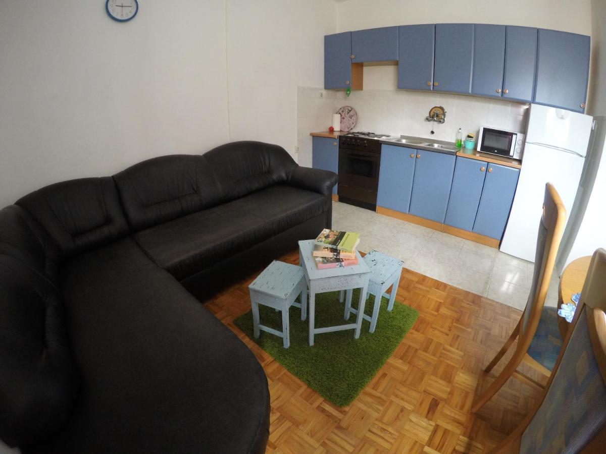 Orange City Apartment'S Repic Biograd Na Moru Exterior photo